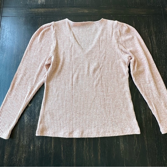 J. Crew Puff Sleeve Soft Ribbed V-neck
Sweater Top. Size Large - Picture 8 of 9